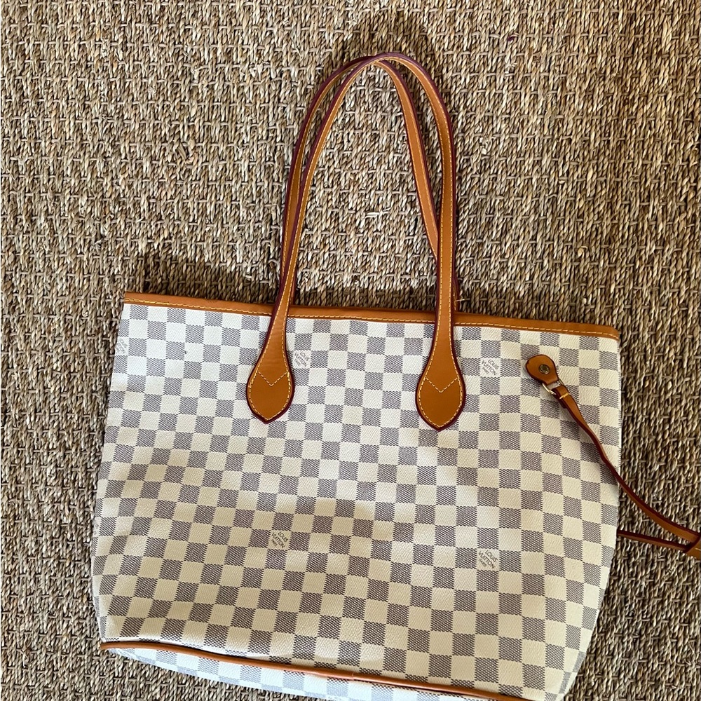 White and Tan Check Canvas Tote with Tan Trim - Picture 9 of 12